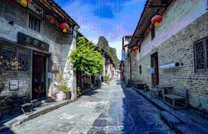 无限翻滚小球